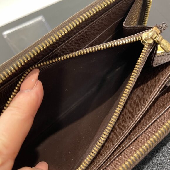 Louis Vuitton Damier Ebene Leather Zippy Wallet - Picture 5 of 6